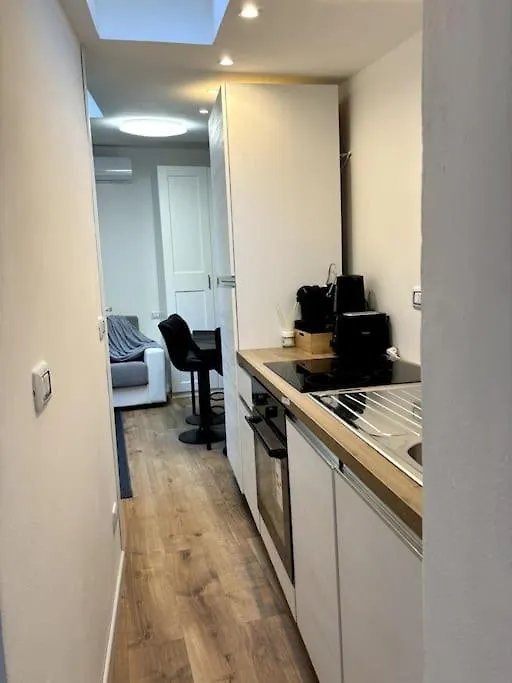 Kingbed, B&B Vicino Al Centro Верона 0*,
